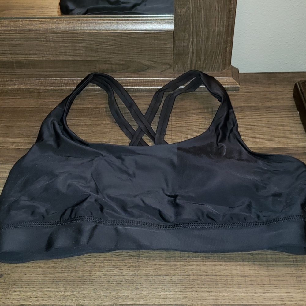 Black Lululemon bra